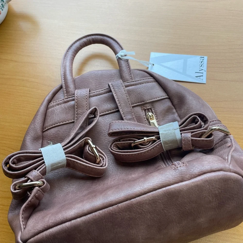 Everyday Brown Faux-Leather Women’s Backpack with Front Zip Pocket